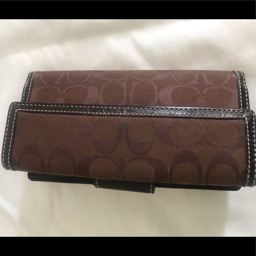 Authentic Coach Women Wallet